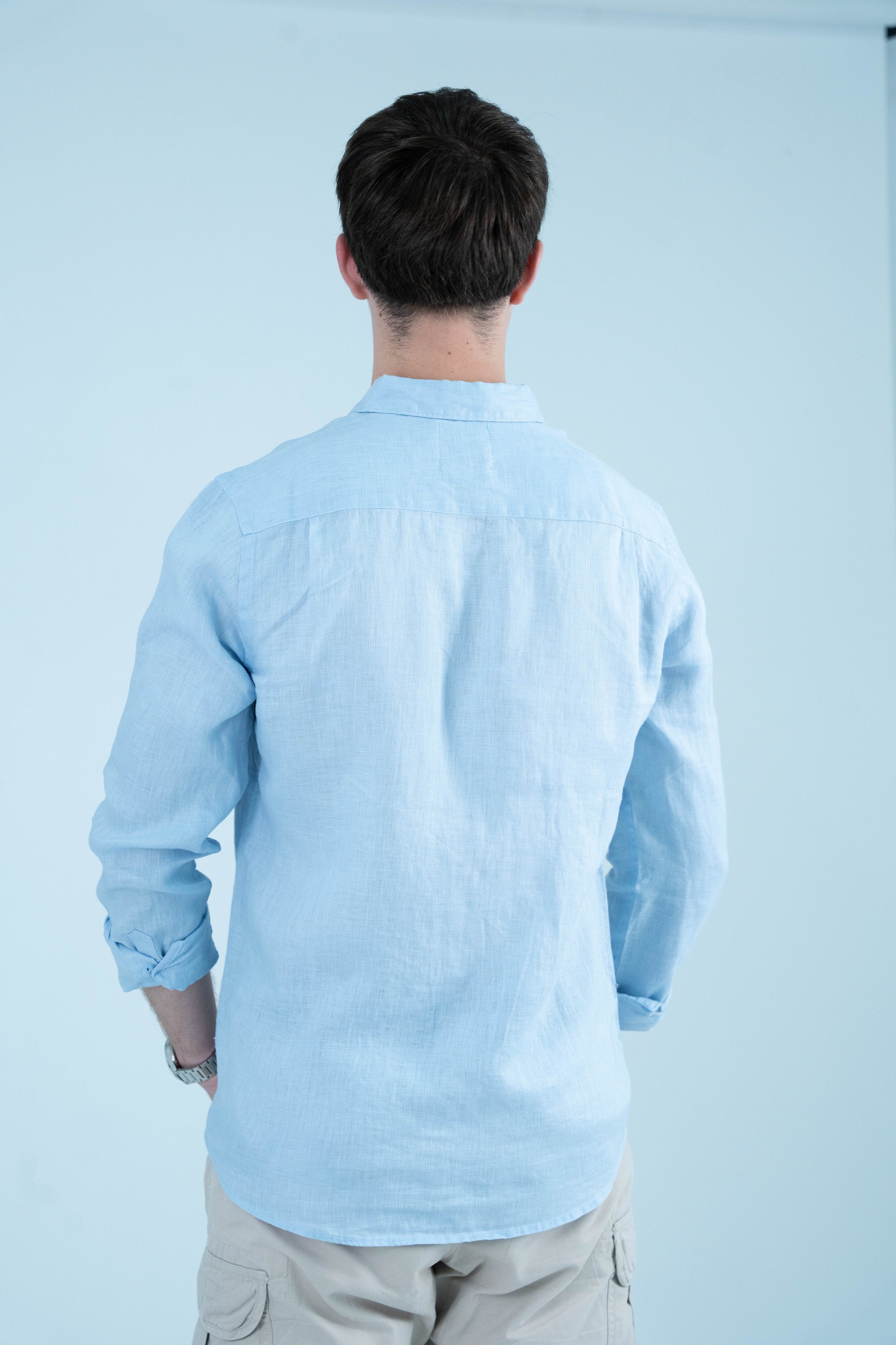 Camisa lino bolsillo bordado