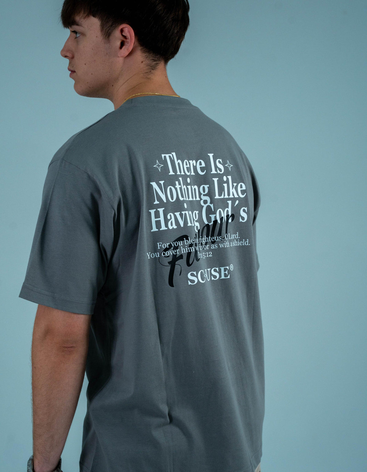 Camiseta gris plomo FAVOUR ( disponible en tienda física )