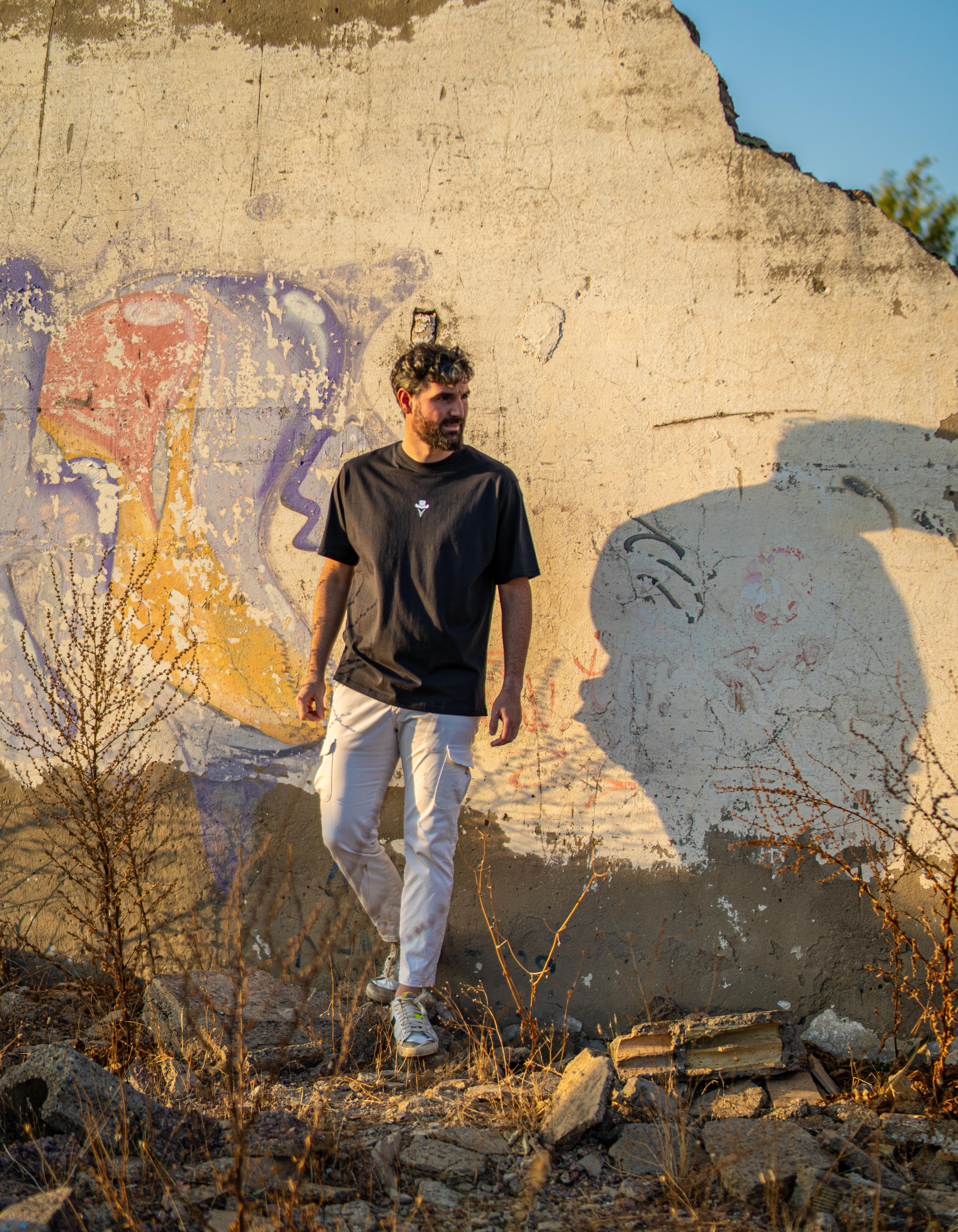 CAMISETA NEGRA CORPORATIVA®