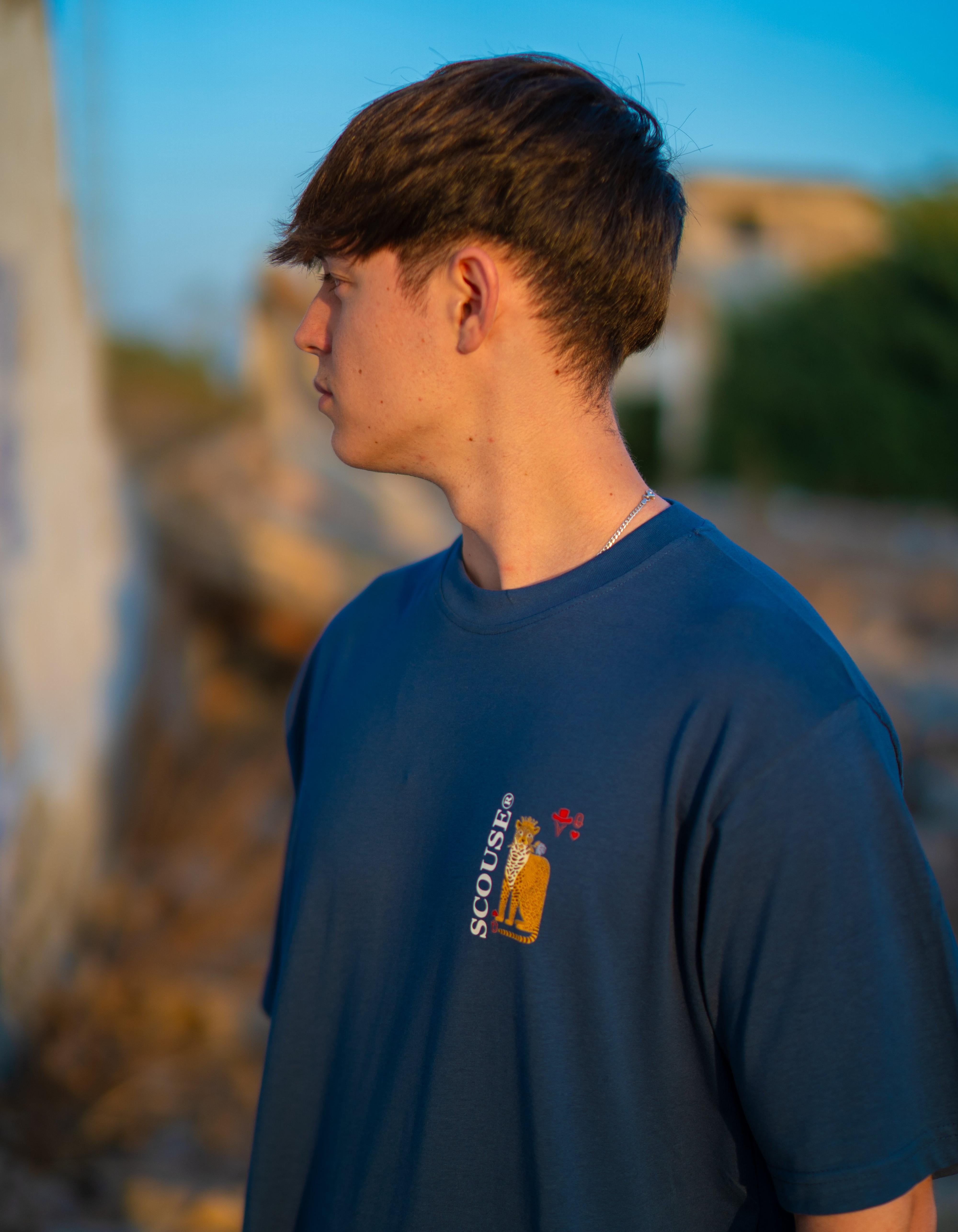 CAMISETA AZUL DENIM LEOPARDO