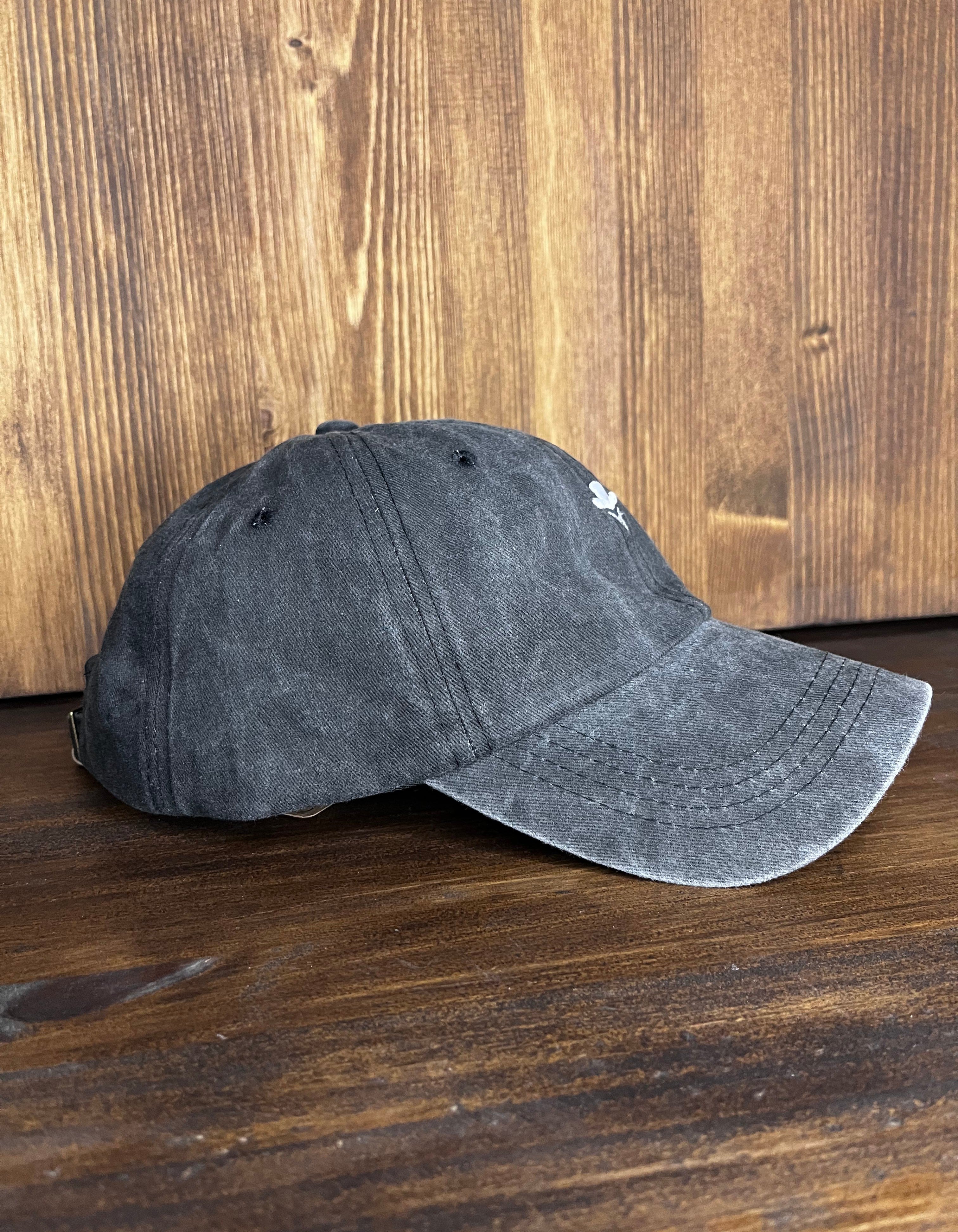 Gorra negra efecto lavado logo bordado scouse