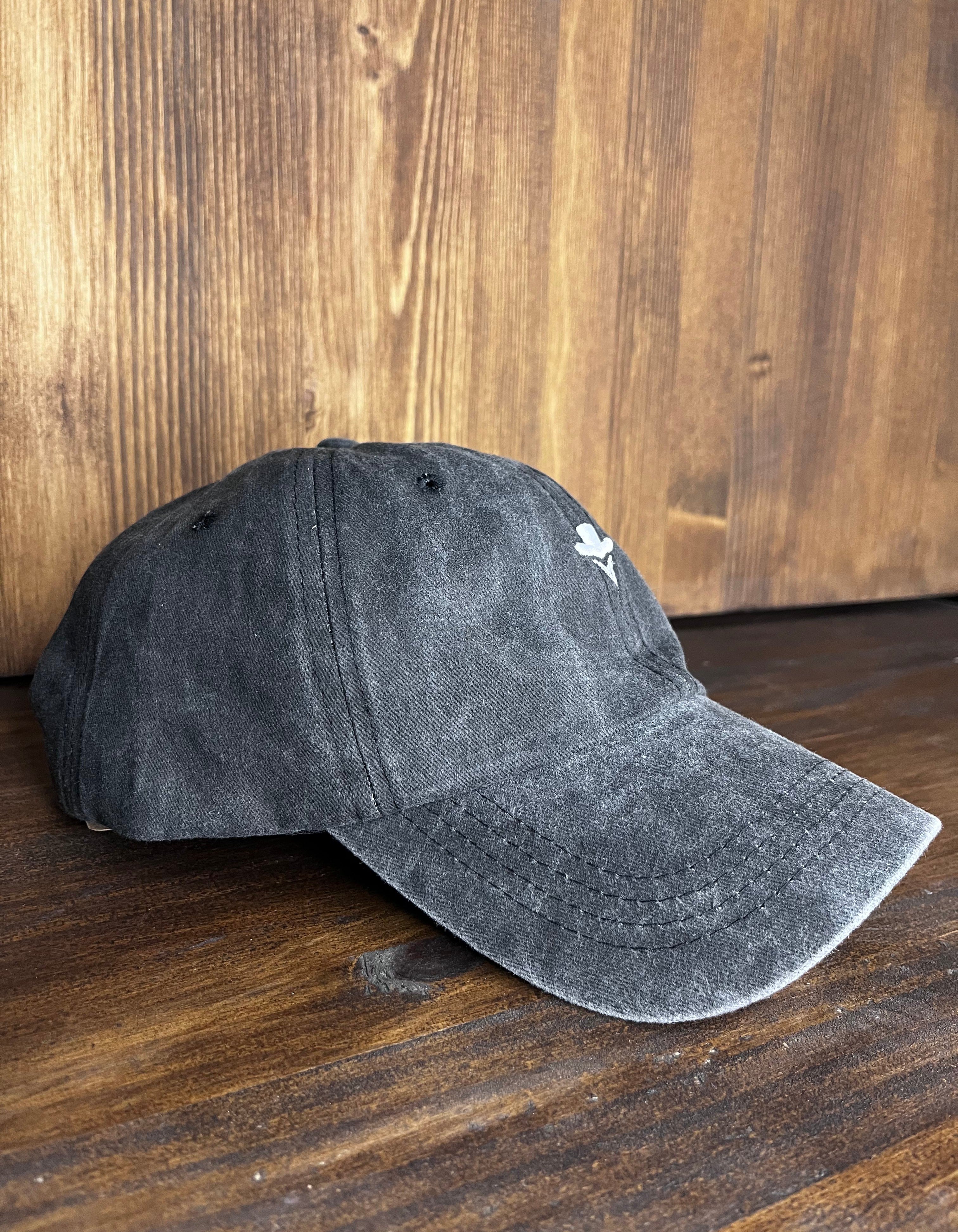 Gorra negra efecto lavado logo bordado scouse
